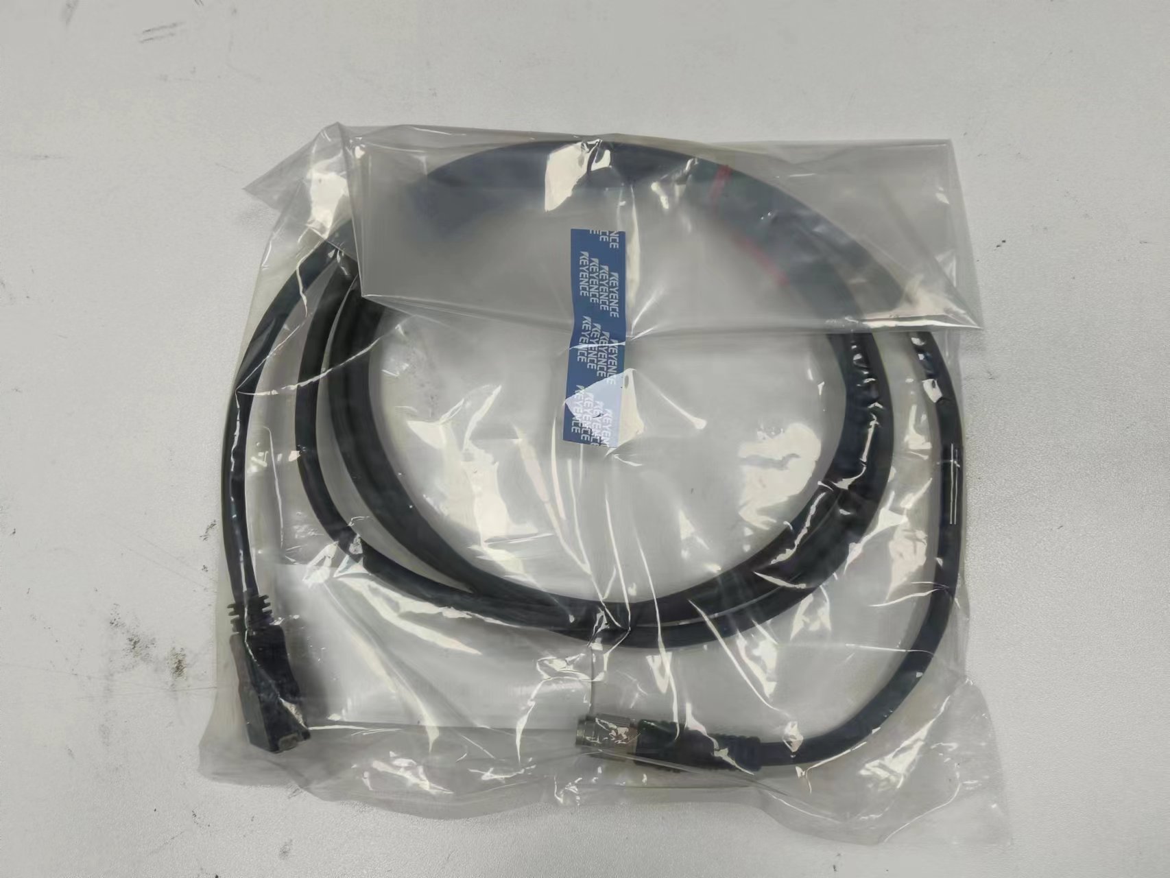 日本KEYENCE基恩士 控制器用電纜 LK-GC2【江崎】中部地區(qū)辦事周生 (2).jpg